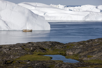 Schooner LA LOUISE sailing on west coast of Greenland.