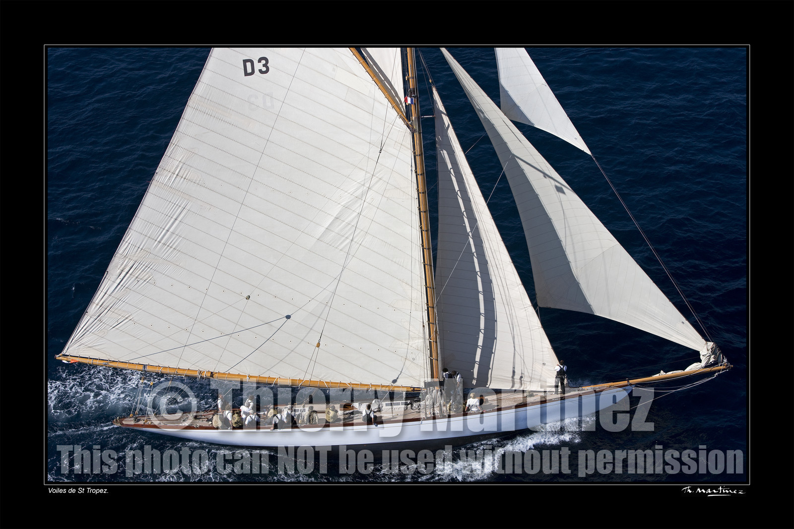 08_30559 St Tropez fond noir-.jpg