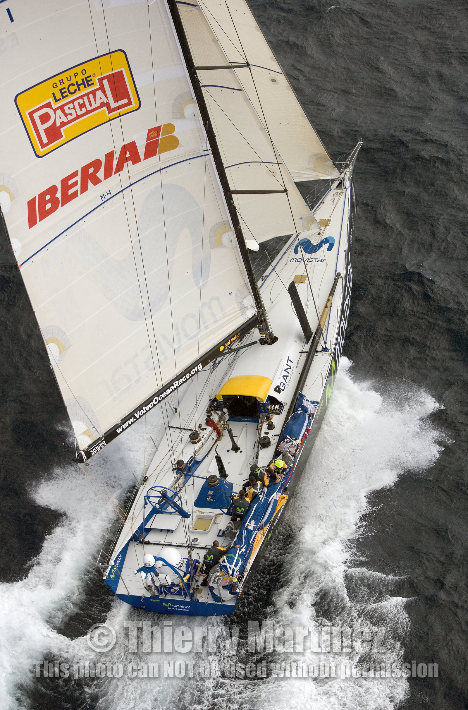 VOLVO OCEAN RACE START - VIGO-SPAIN- 12NOV 2005