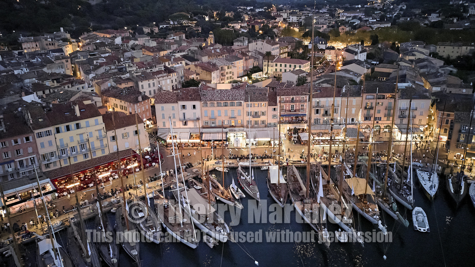 THM-21_23918_VOILES ST TROPEZ soir