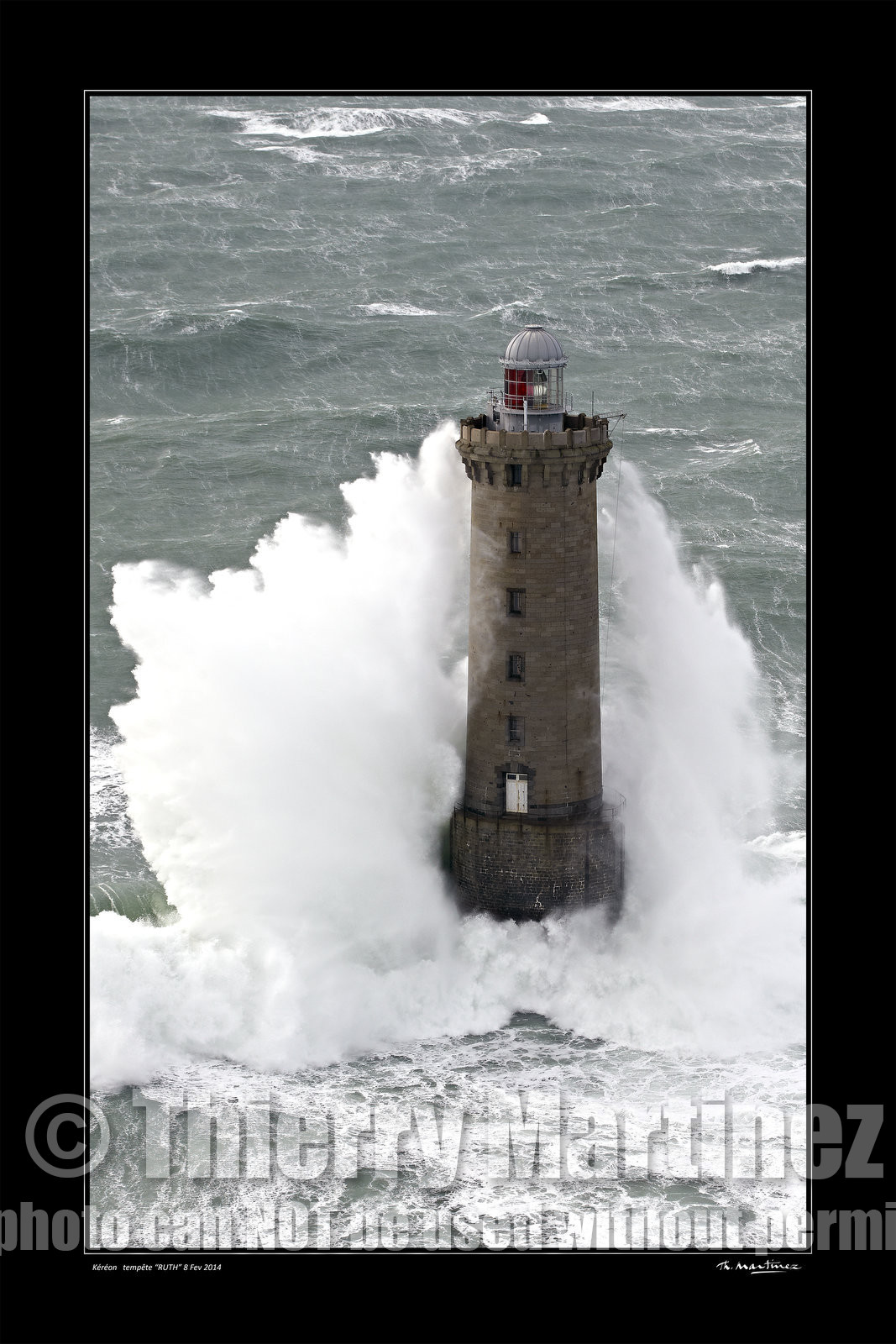 14_00945-KEREON-NOIR.jpg