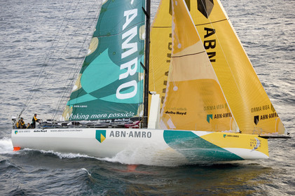 VOLVO OCEAN RACE START - VIGO-SPAIN- 12NOV 2005