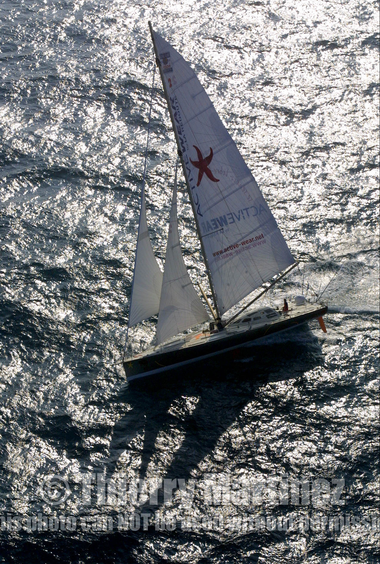 ©ThMartinez- Vendee Globe 2000 Finish. 19th February 2001. 15h20(Local time) 50miles offshore Les Sables..Marc Thiercelin (FRA) ACTIVEWEAR 50 miles of the finish line. Marc should finish 4th tomorrow morning