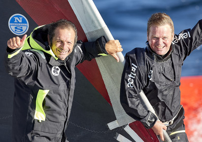 « ULTIM ACTUAL LEADER , Skipper Yves Le Blevec.