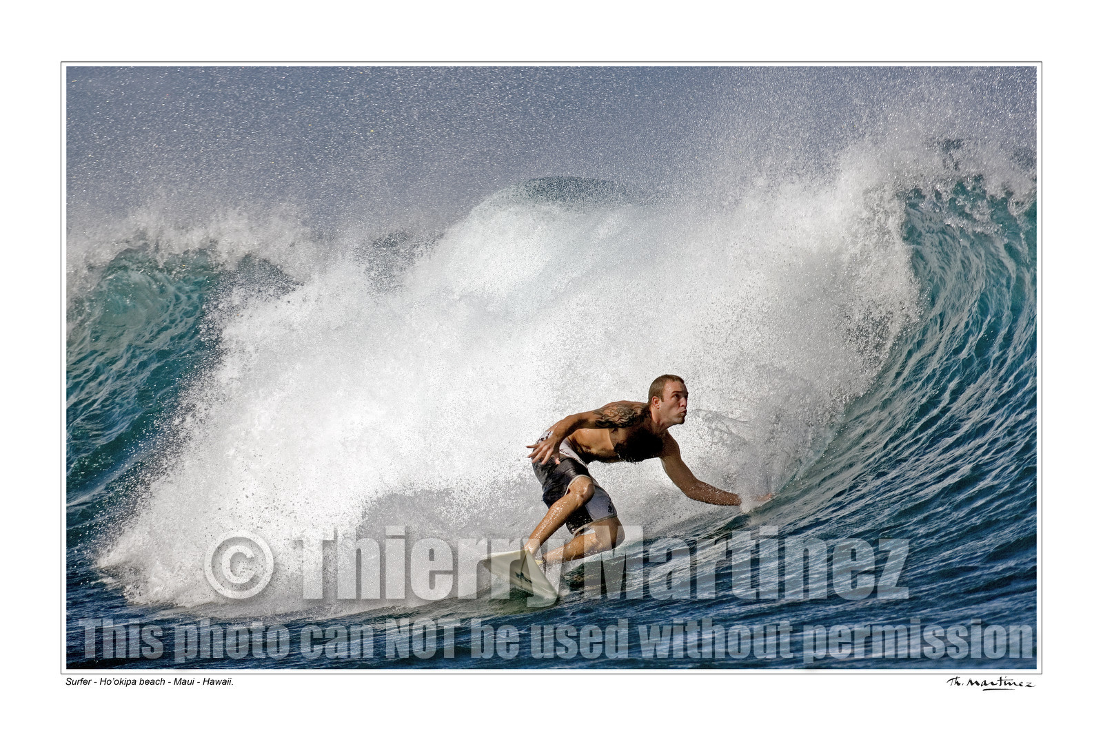 06_00755- Hookipa-fond blanc-.jpg