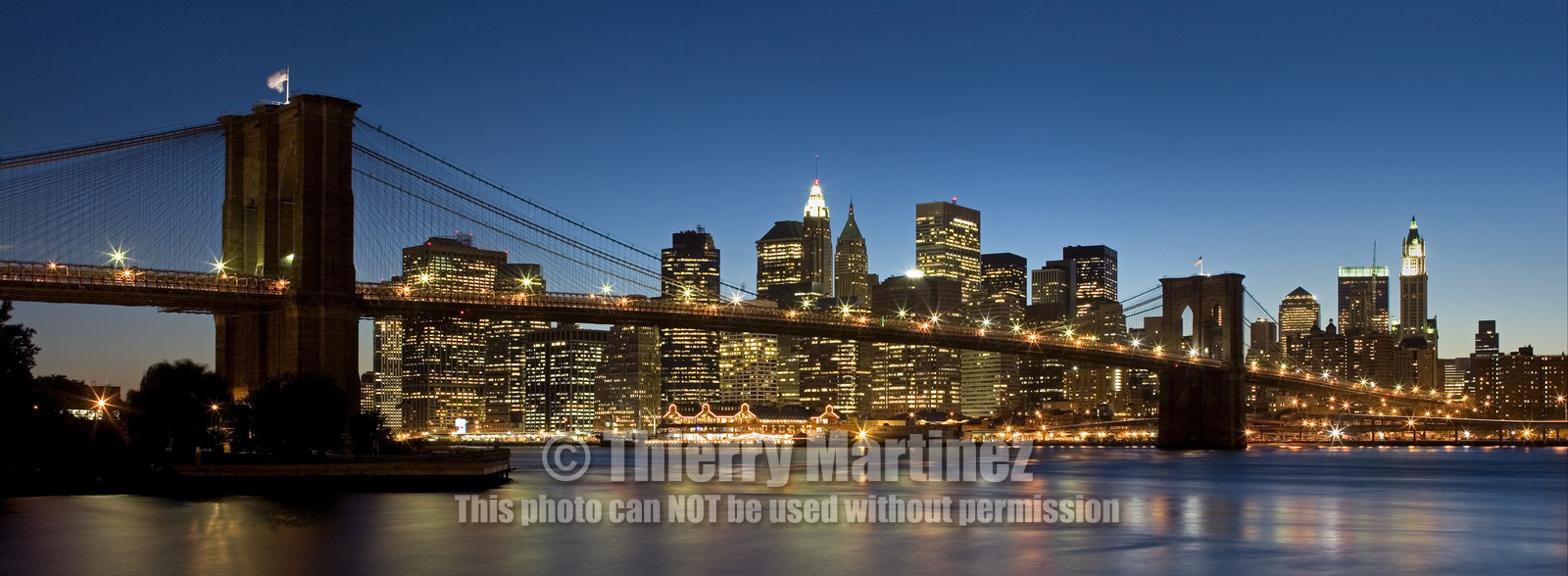 NEW YORK BY NIGHT