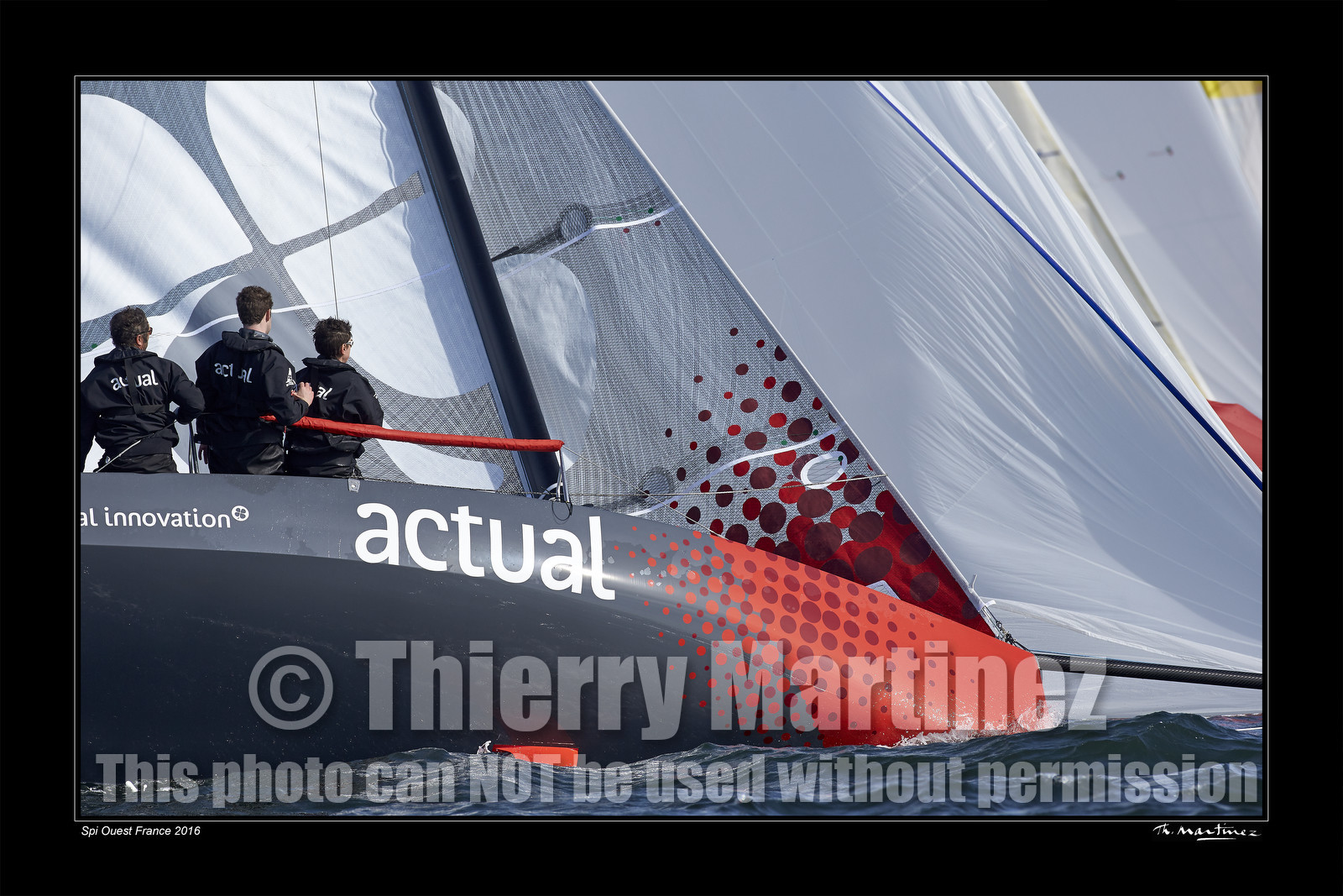 16_3454-- fond noir -.jpg