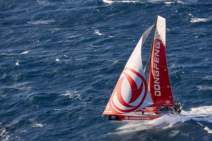 THM-17_106126_VOR-LISBON-LEG2start