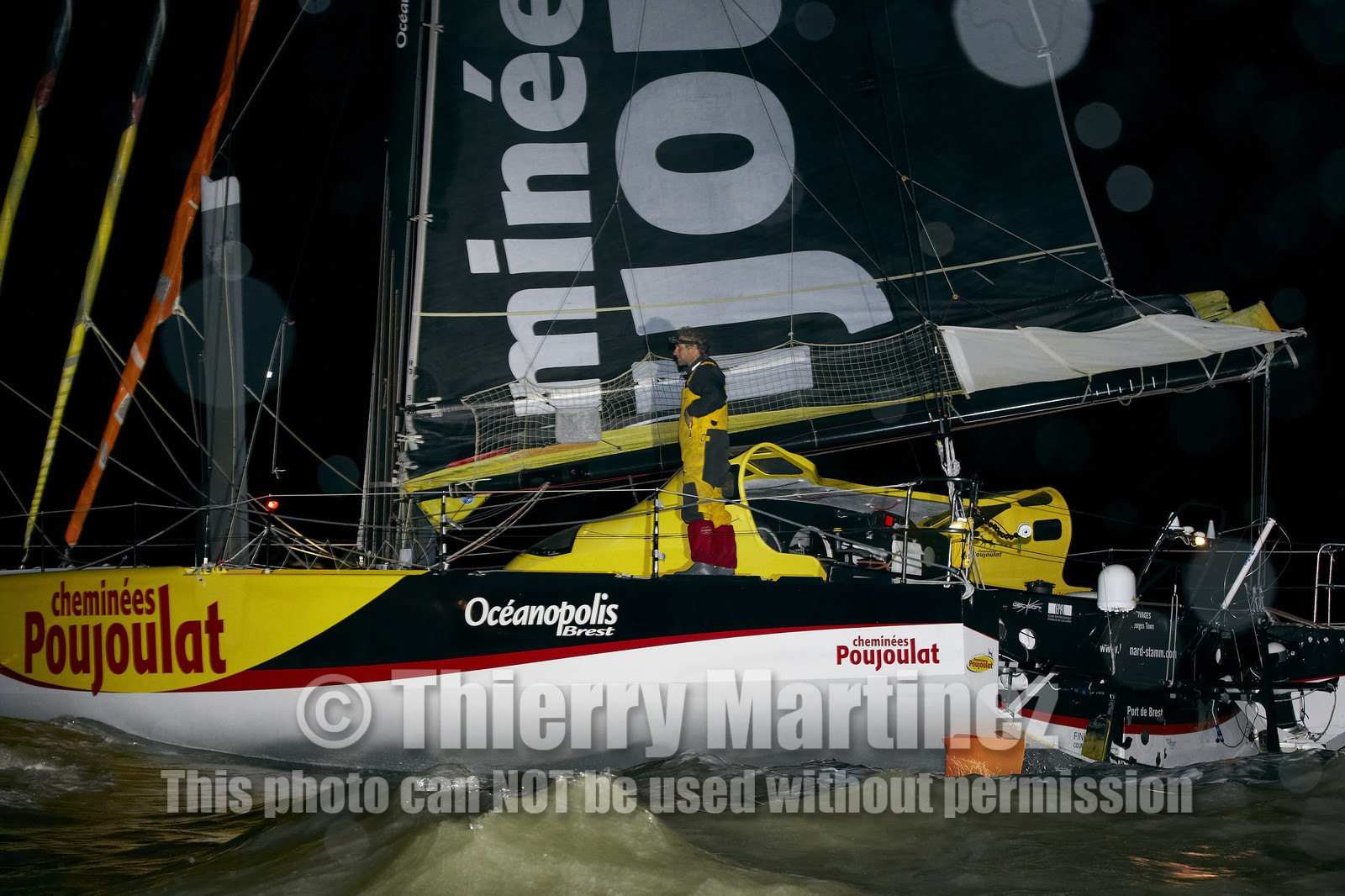 13_02008  2012 13 VENDEE GLOBE. Arrival in Les sables d'Olonne (