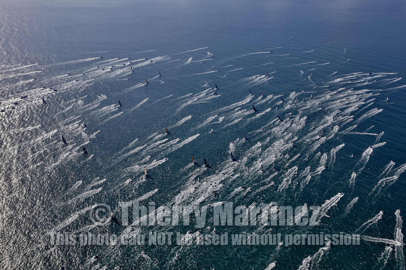 THM-16_80704_VendeeGlobeStart