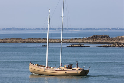 Launch of Thierry Dubois (FRA) new schooner LA LOUISE