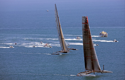 33rd  AMERICA'S CUP Valencia Spain, February 2010 - Defender:  ALINGHI (ALINGHI 5) vs Challenger : BMW Oracle Racing (USA 17)