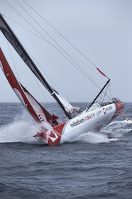 16_40108  ©Th.Martinez Sea&Co.  ILE DE GROIX - - FRANCE. 3 Août 2016. .Tanguy De Lamotte (FRA), a bord de l'IMOCA Initiatives-Coeur au large de l'Ile de Groix (FRA) en préparation du Vendée Globe 2016-17.