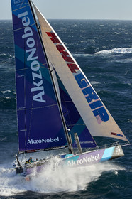 THM-17_107423_VOR-LISBON-LEG2start