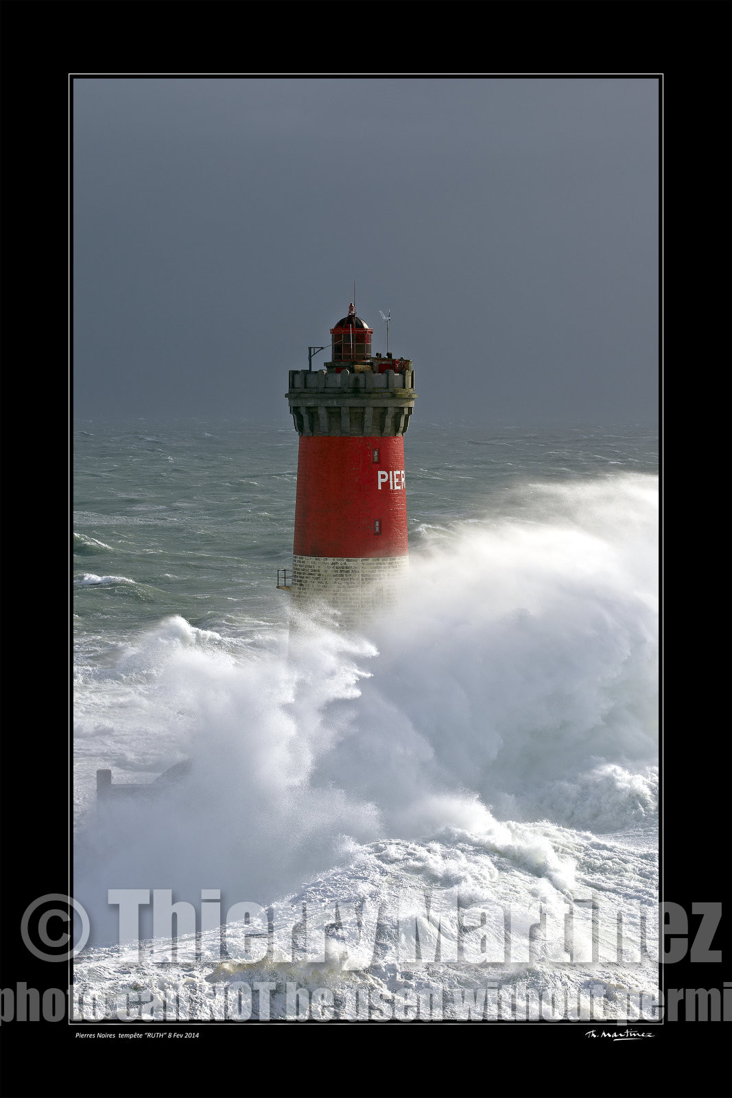 14_01054 Pierres Noires -NOIR.jpg